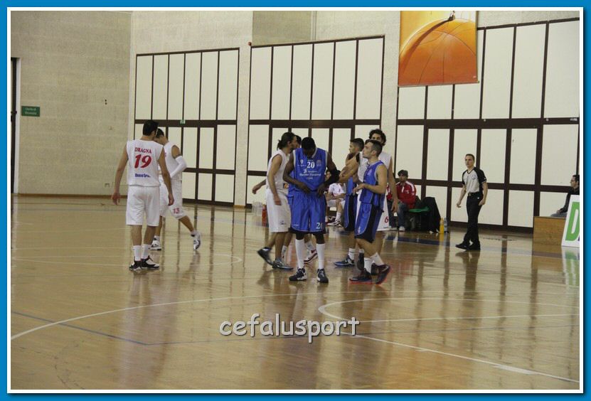 121223 Aquila 131_tn.jpg